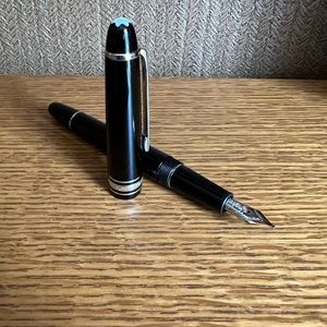 Montblanc Meisterstück Classique Platinum Fountain Pen